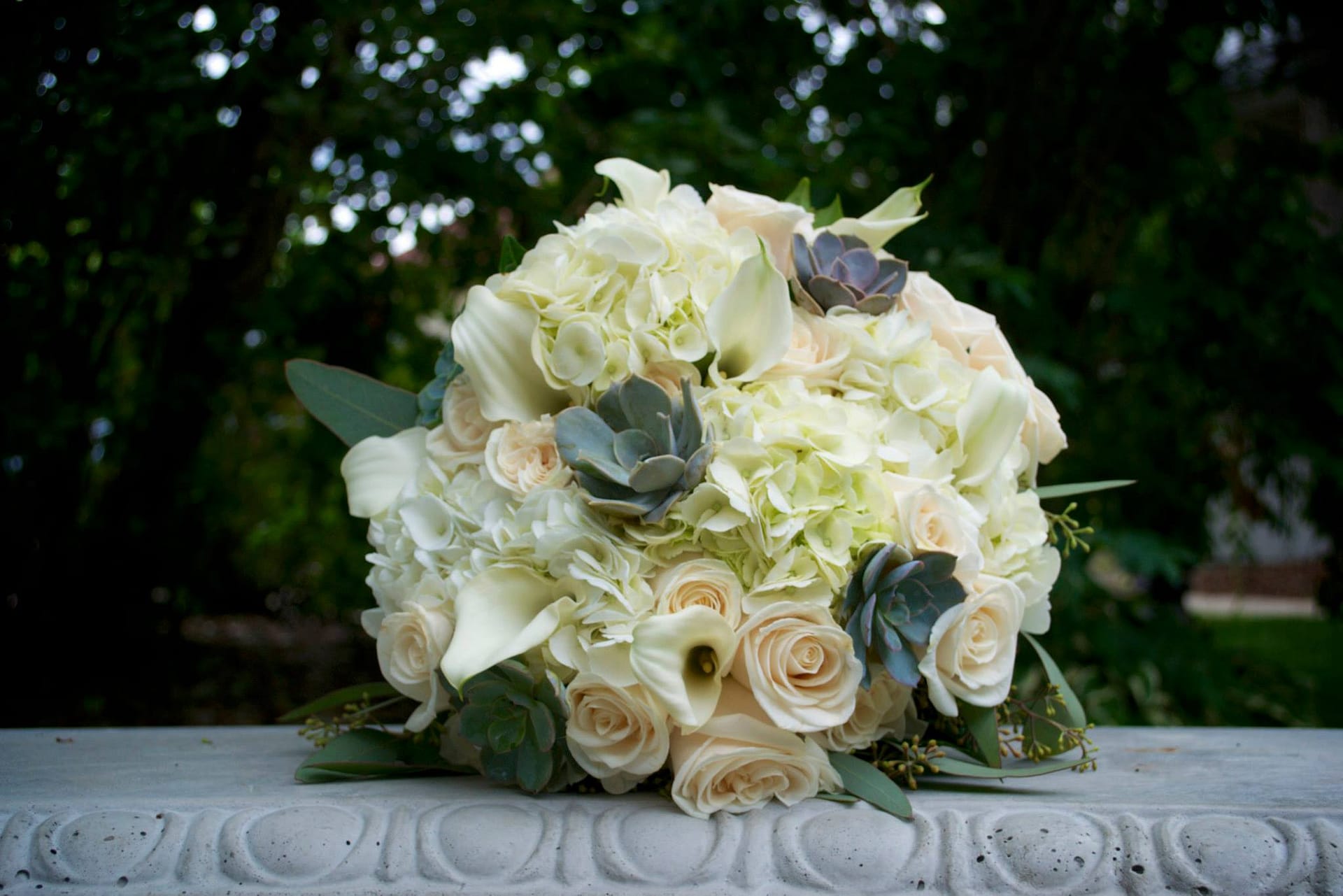 rose-succulent-wedding-bouquet-minneapolis-mn